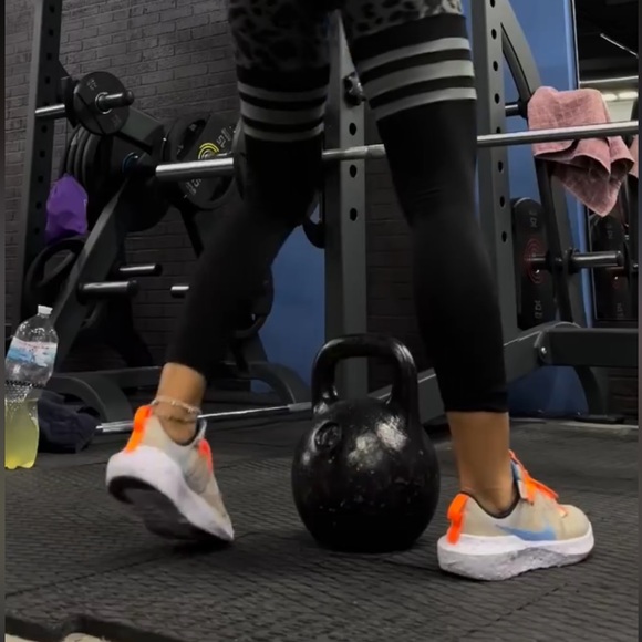 New Nike Crater Impact / Women's Cream/Blue Running Shoes Size US 7 - Picture 4 of 10